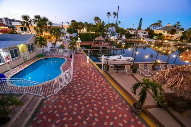 Baypalms Hotel